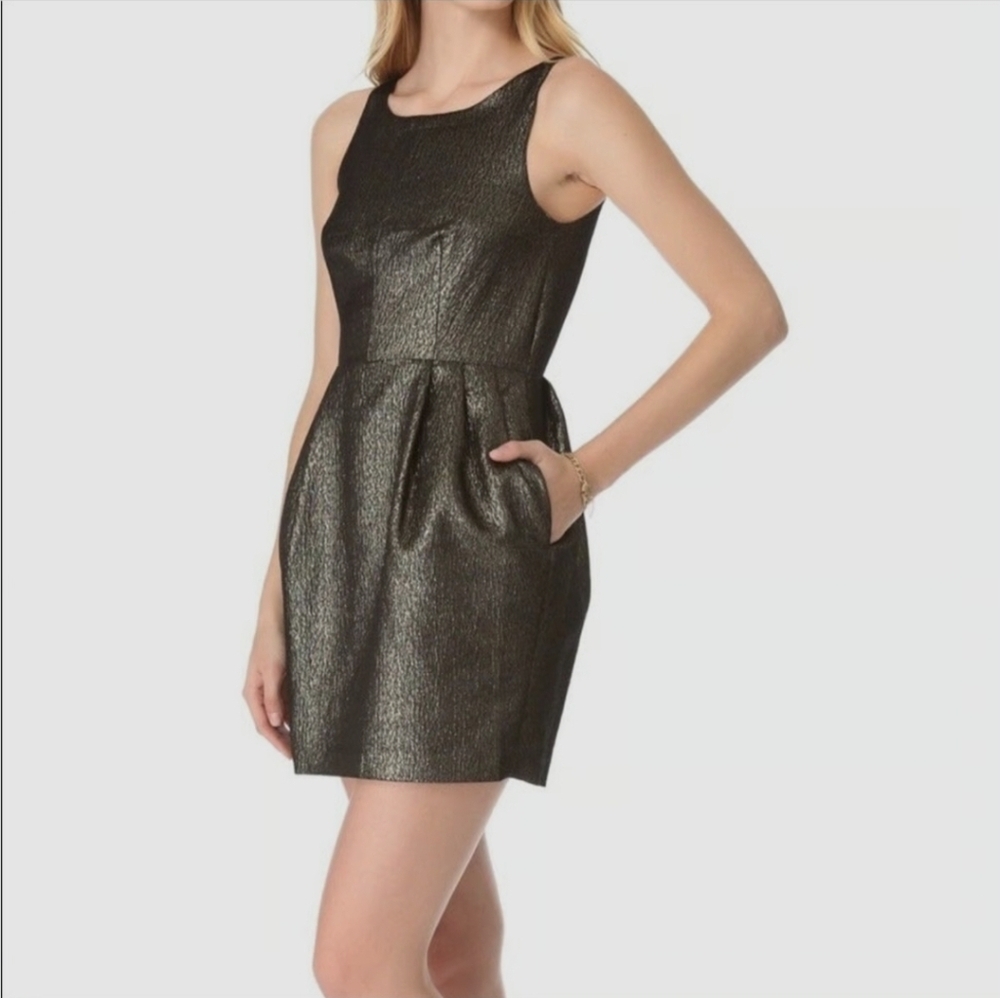 Club Monaco Gold Metallic Cocktail Dress Sleeveless Fit & Flare Pockets Size 8